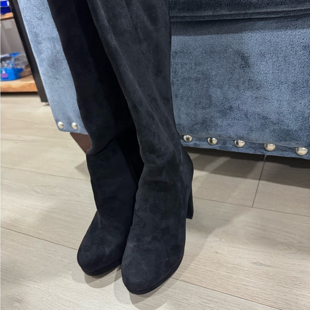 Charles by Charles David Black Suede Knee-High Round-Toe High Heel Boots - Picture 4 of 7